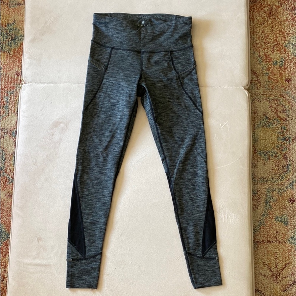 Athleta leggings with pockets